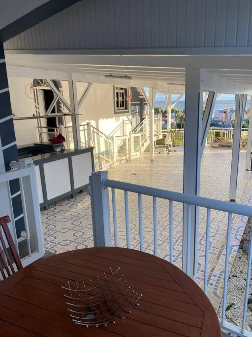 Bungalow Tafial Vue Sur Mer Sainte-Anne  Buitenkant foto